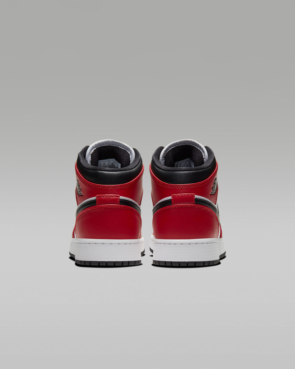 Jordan 1 Mid
Older Kids' Shoes