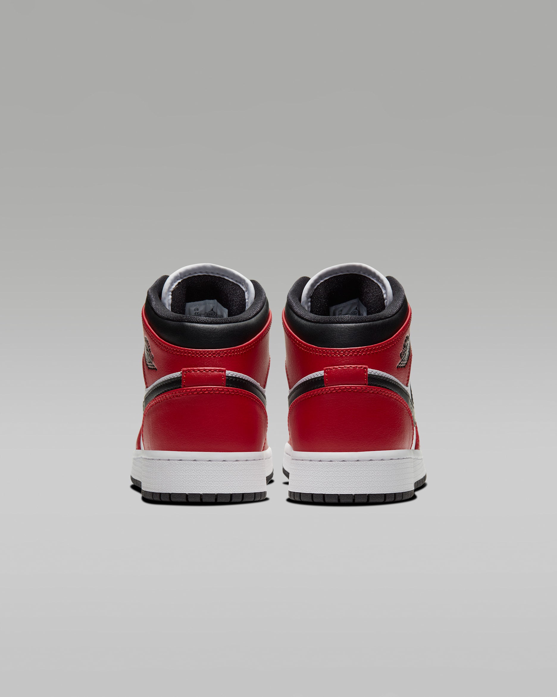 Jordan 1 Mid
Older Kids' Shoes