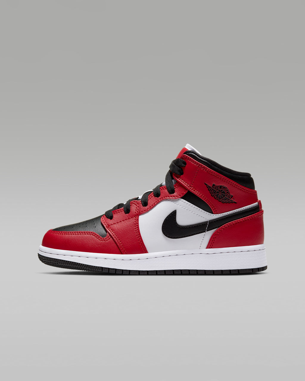 Jordan 1 Mid
Older Kids' Shoes