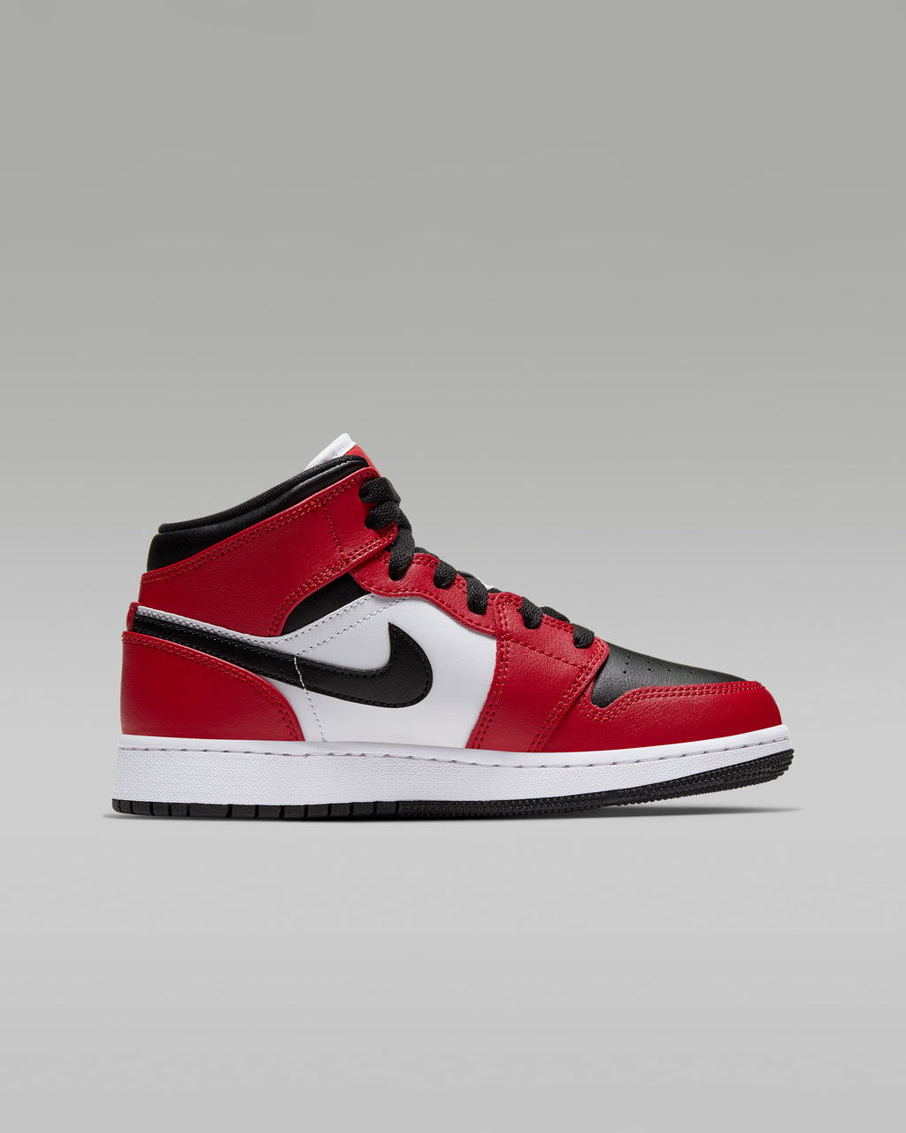 Jordan 1 Mid
Older Kids' Shoes