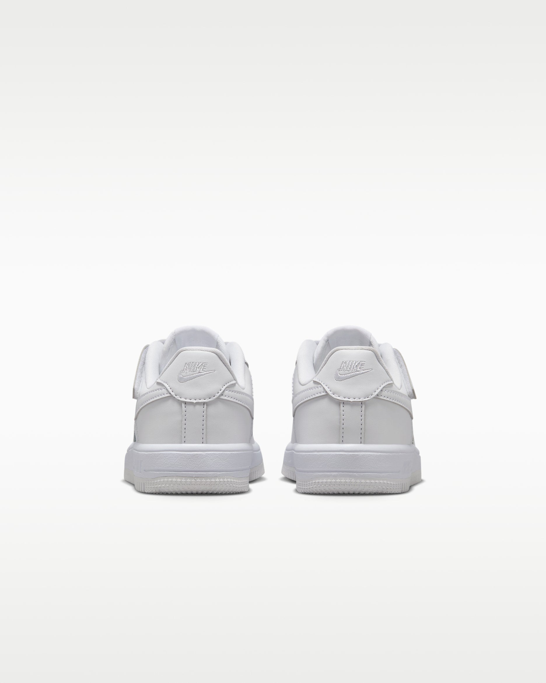 Nike 1 Low EasyOn
Younger Kids' Shoes