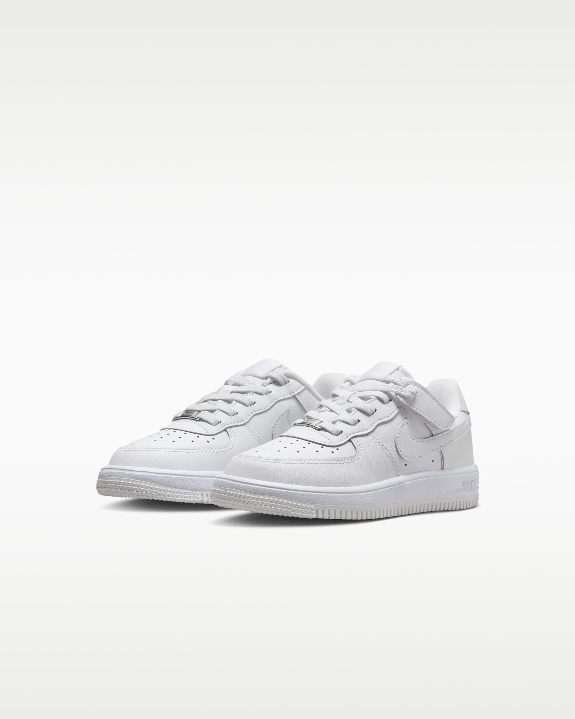 Nike 1 Low EasyOn
Younger Kids' Shoes