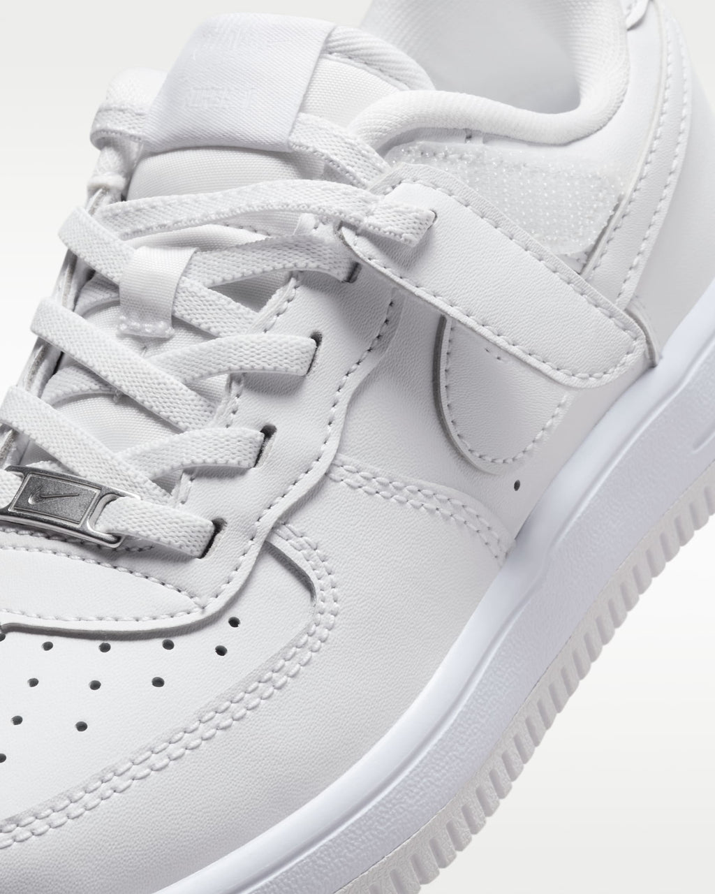 Nike 1 Low EasyOn
Younger Kids' Shoes