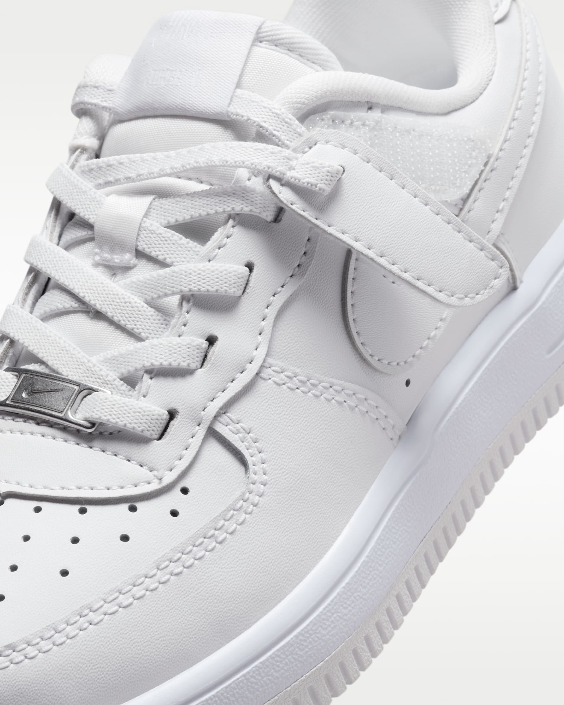 Nike 1 Low EasyOn
Younger Kids' Shoes
